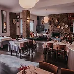 Les Fonts 3*